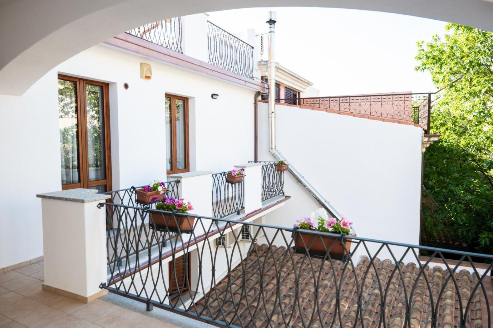 B&B Ruinas Arzana Exterior foto
